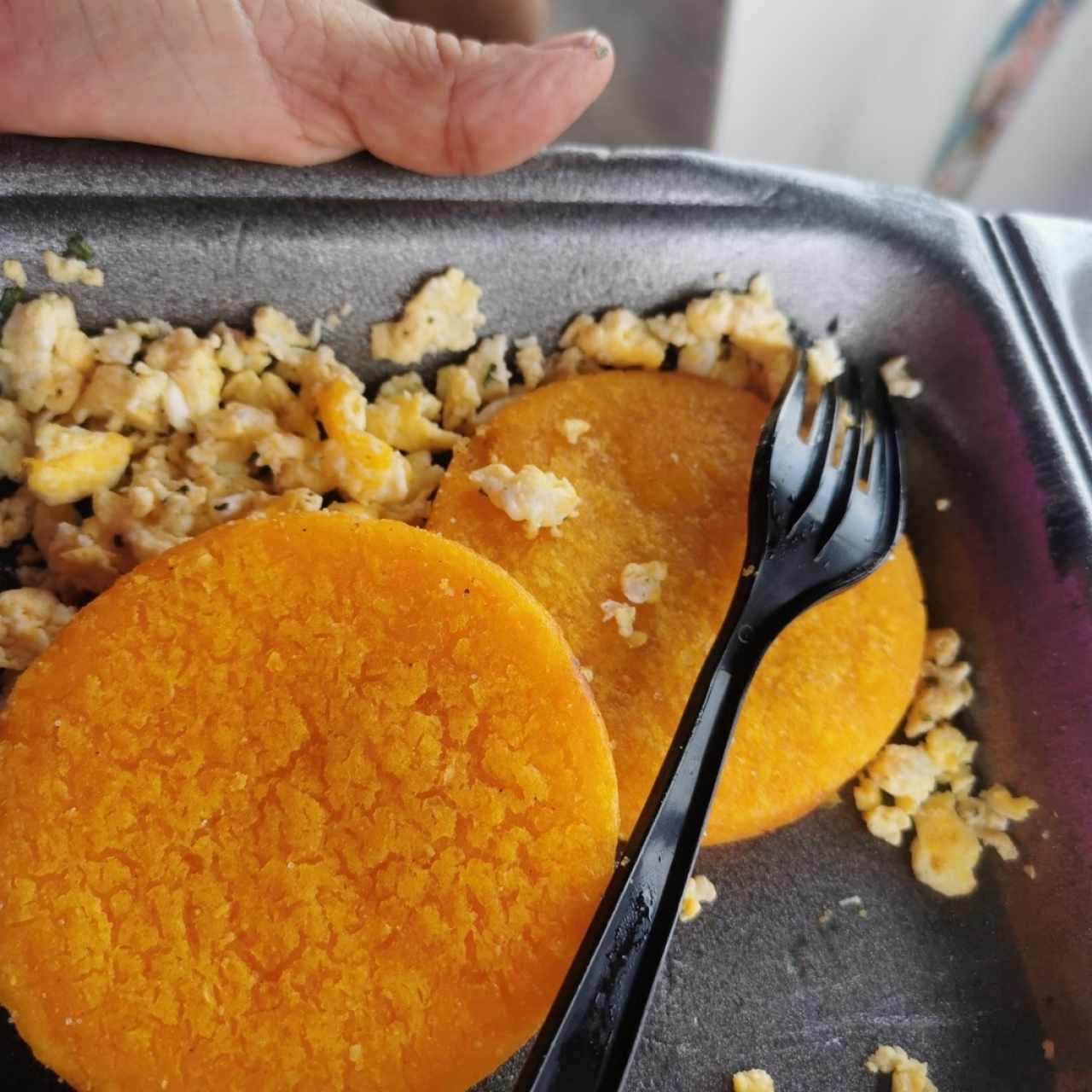 Huevos revueltos y tortillas 