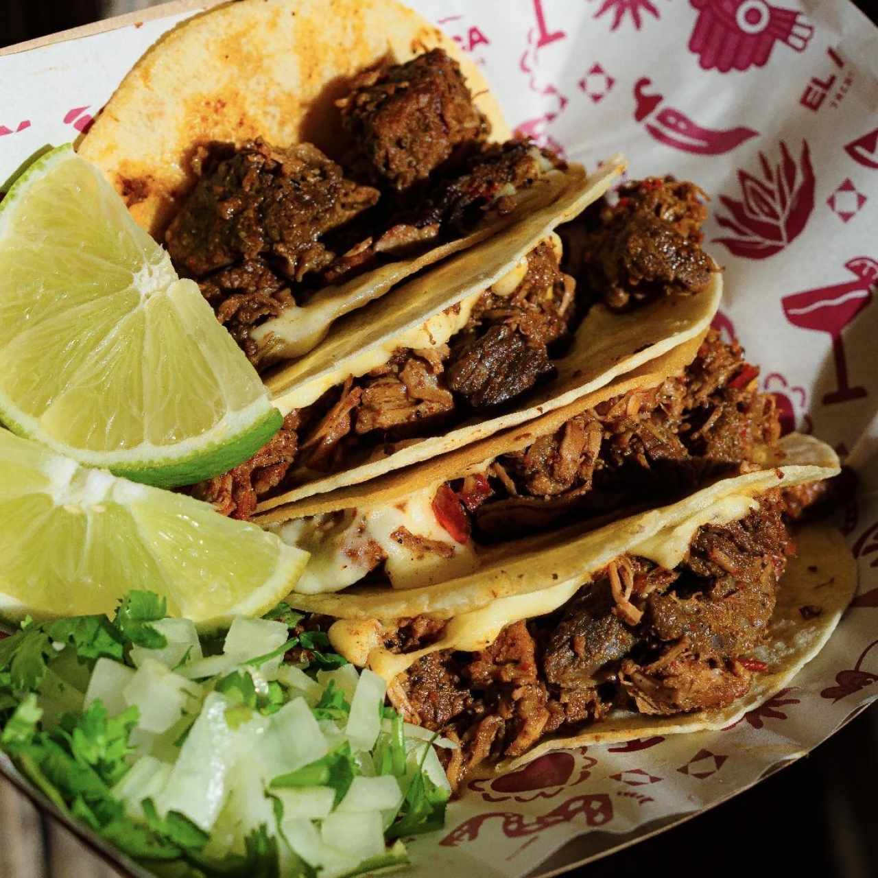 Tacos de Pollo Sultán con queso (4 tacos)
