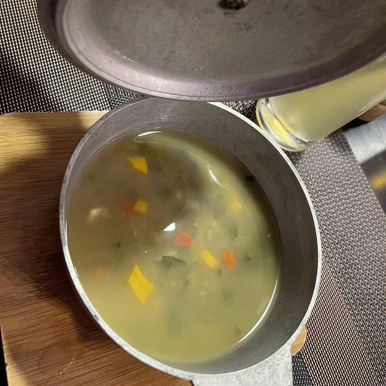 Sopa de lenteja con carne 