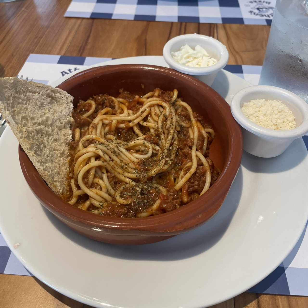 Pasta con carne - menú lunch