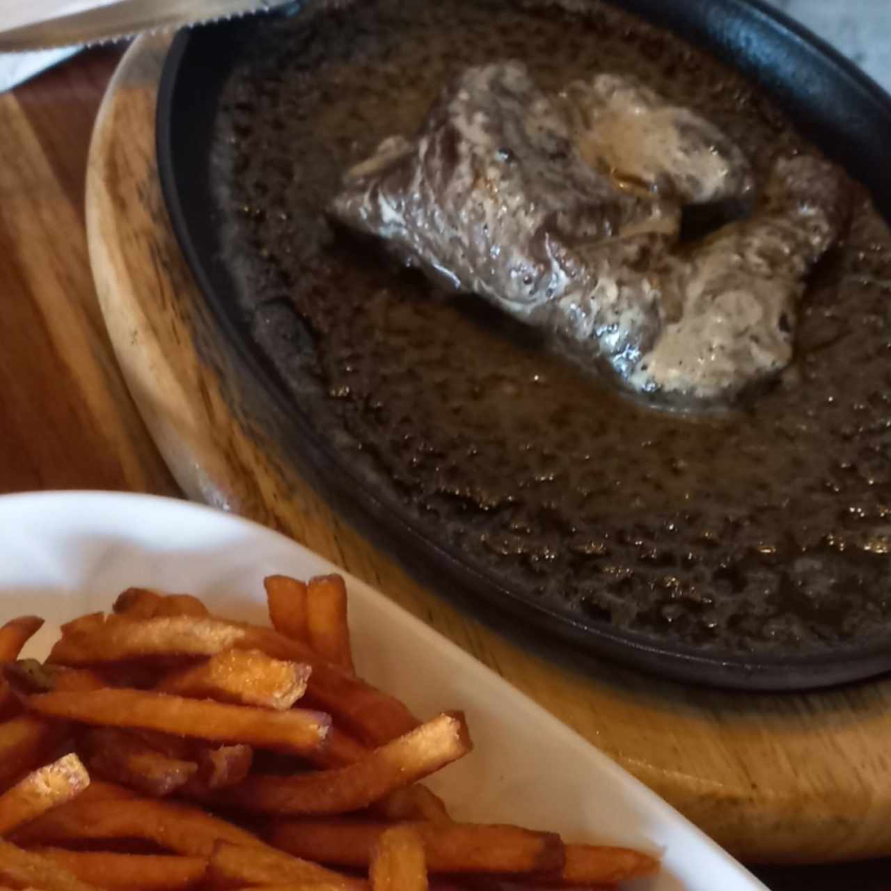 Filete de Res en salsa de Pimienta