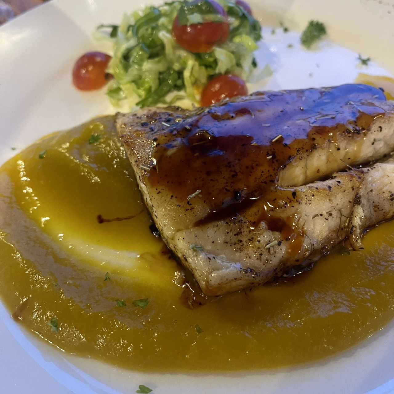 Robalo en salsa de maracuya