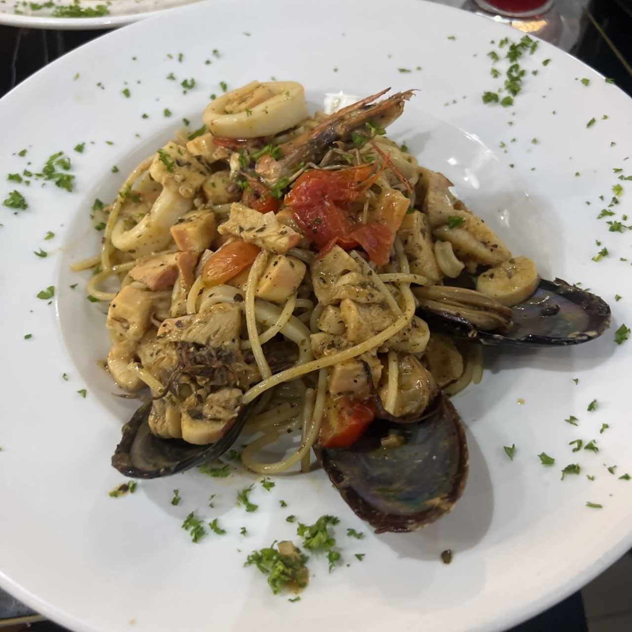 1 Plato - SPAGHETTI ALLA MARINERA