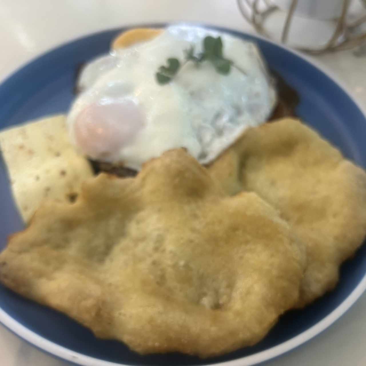 Desayunos criollos - Bistec a caballo