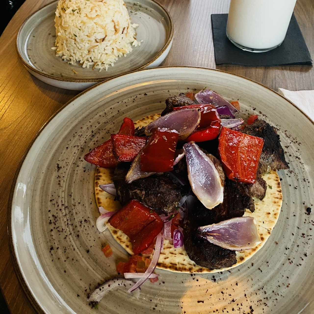 PLATOS MEDITERRANEOS - SHISH KEVAC