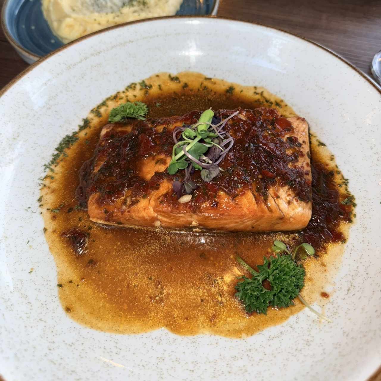 SALMÓN ZA'ATAR