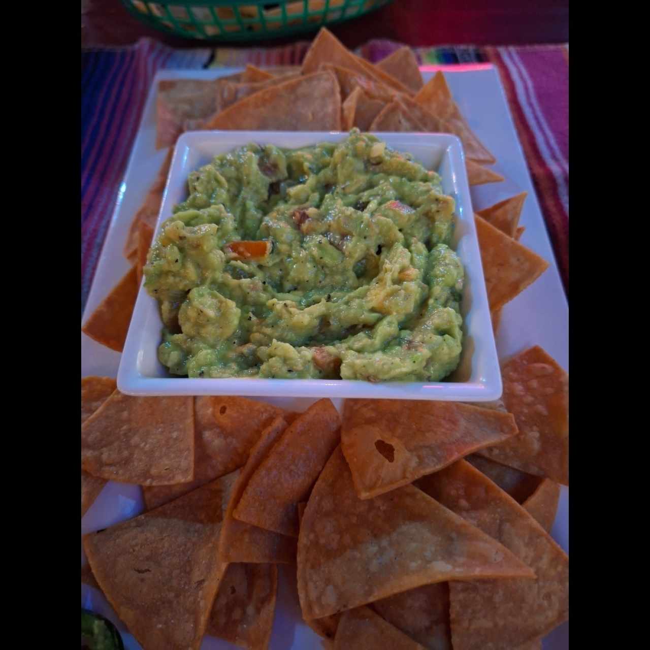 guacamole y chips