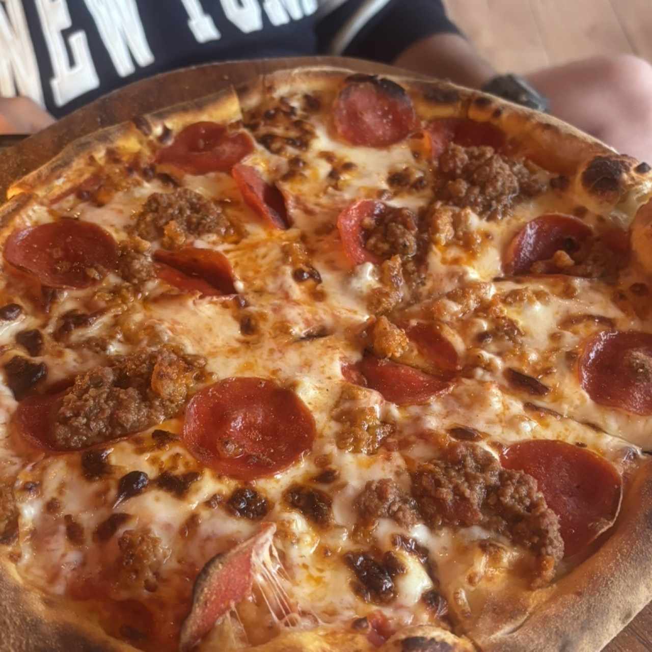 Pizza Napolitana - Carnívora