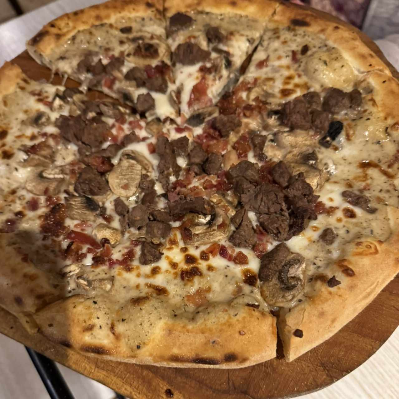 Pizza Napolitana - Mamma Mia