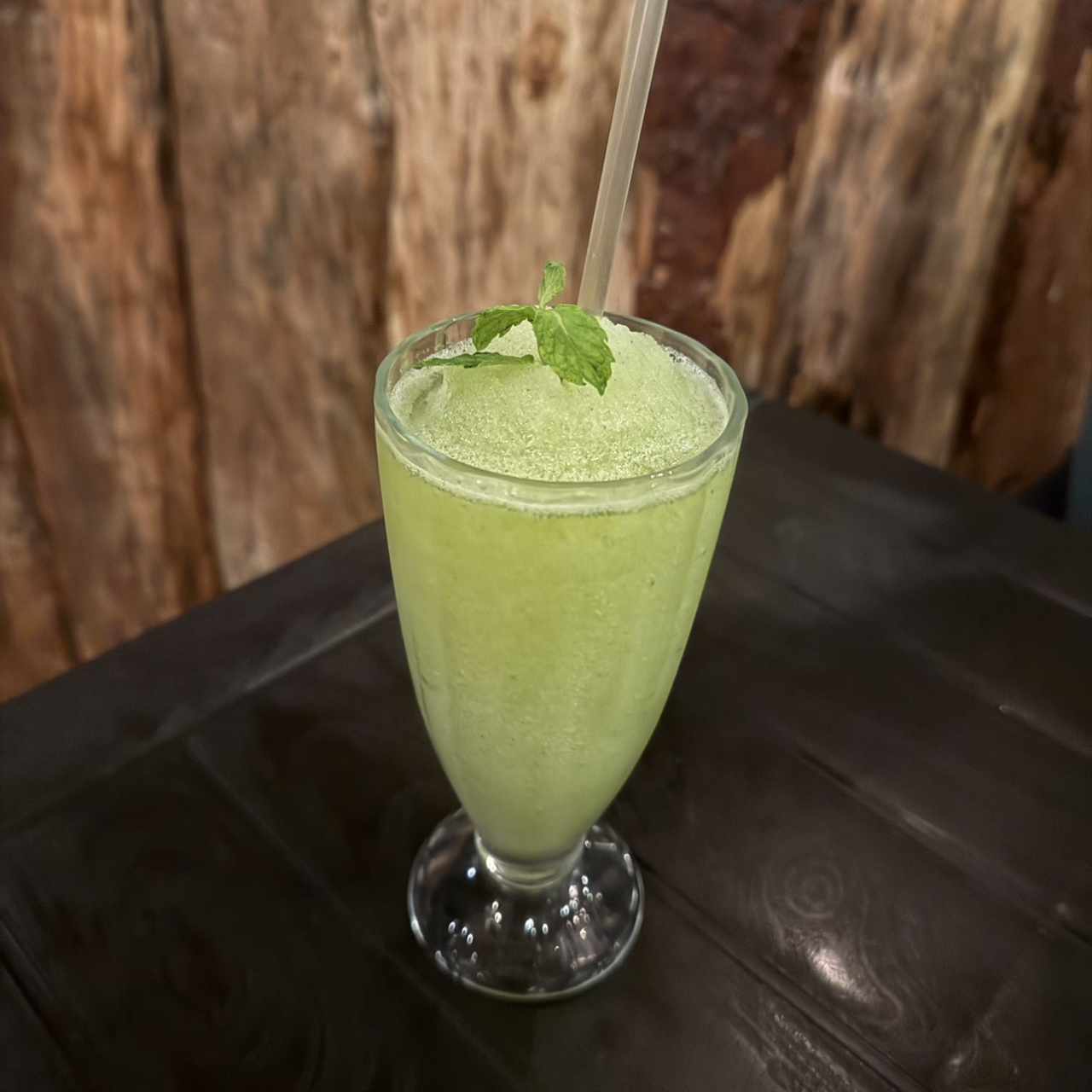 Limonada con hierbabuena 