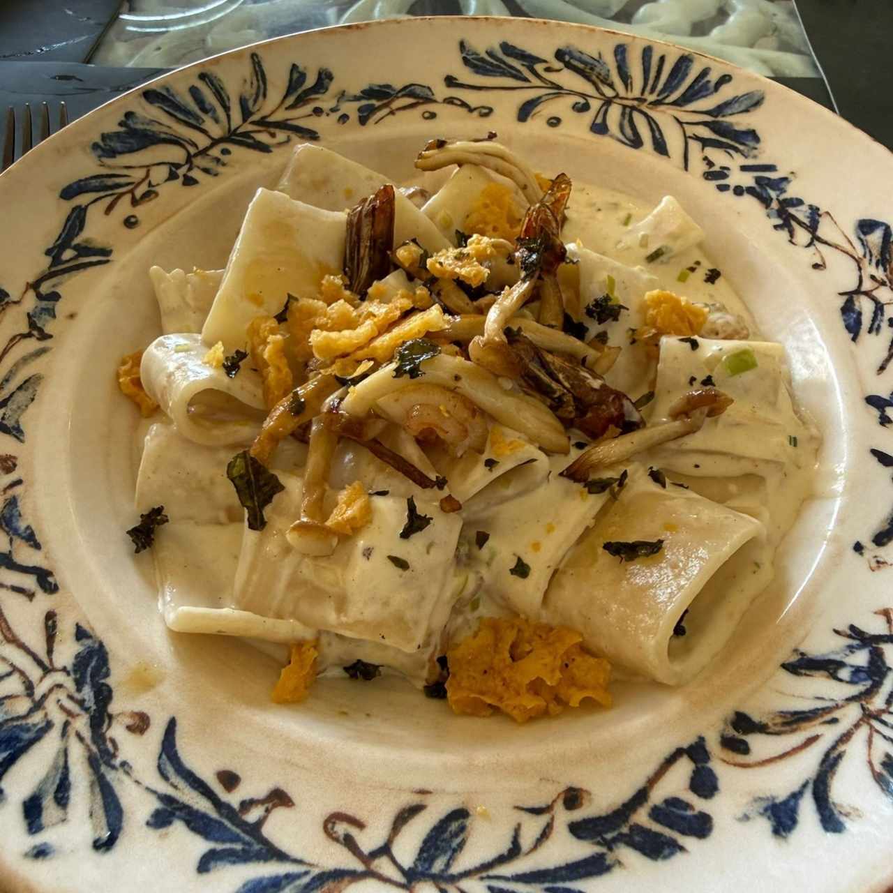 Pasta de Langostino y Salsa de Camembert