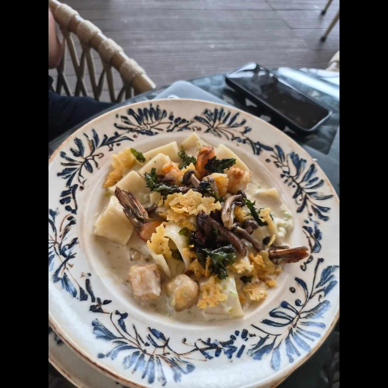 Pasta de Langostino y Salsa de Camembert