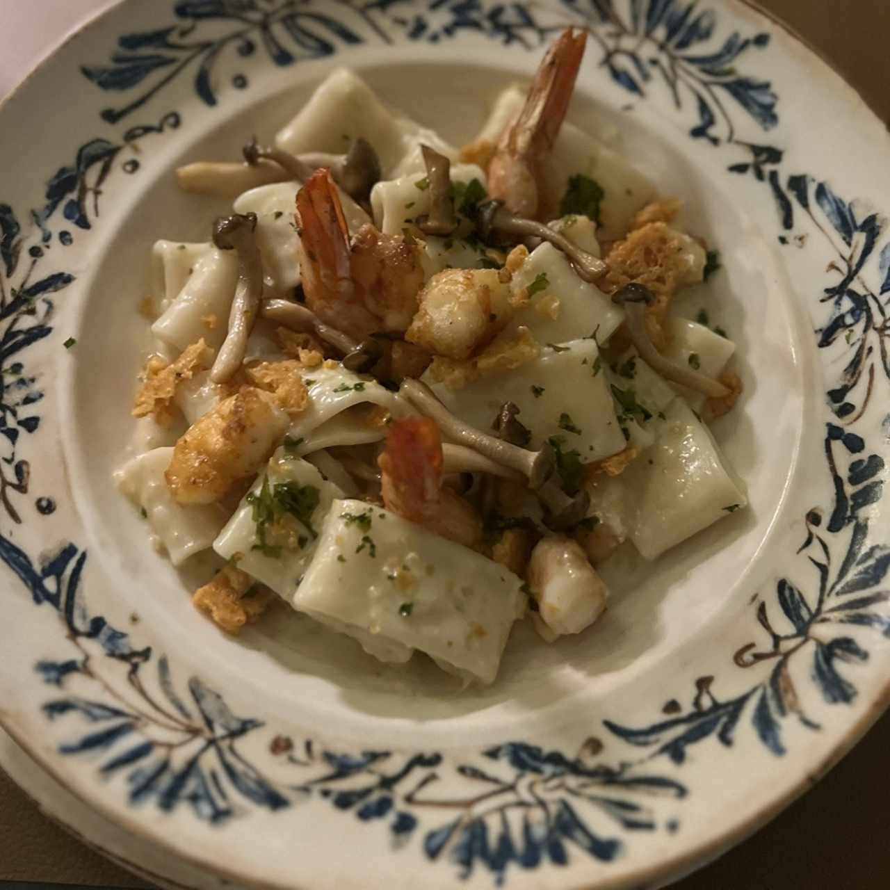 Pasta de Langostino y Salsa de Camembert