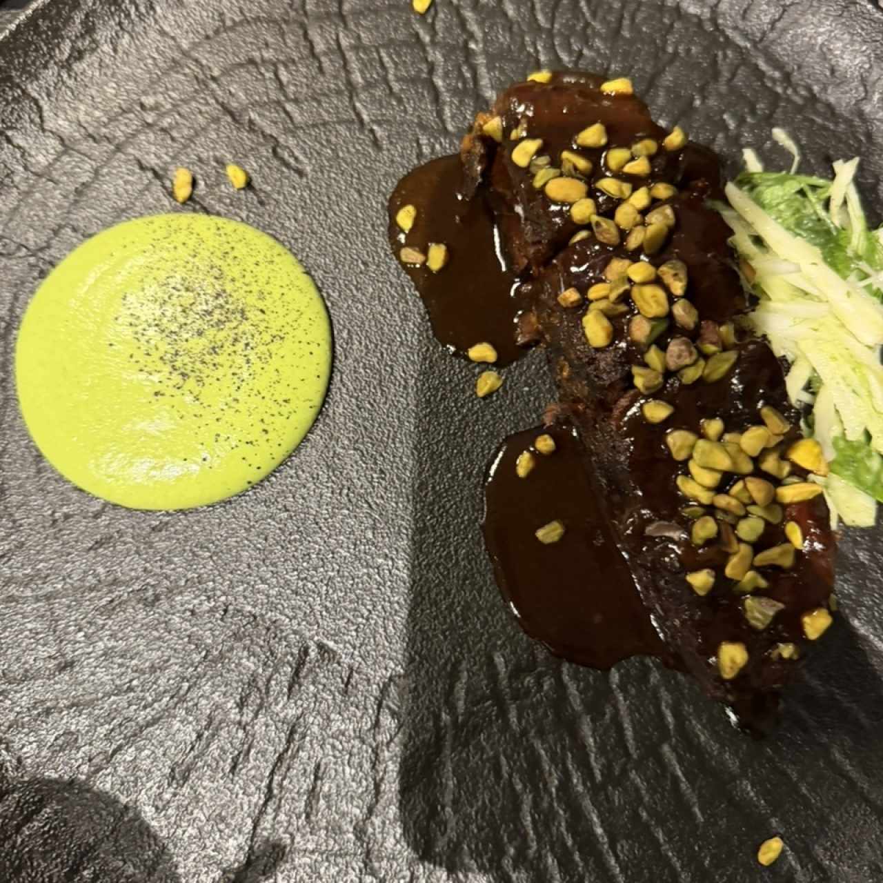 Short Rib sellado al carbón