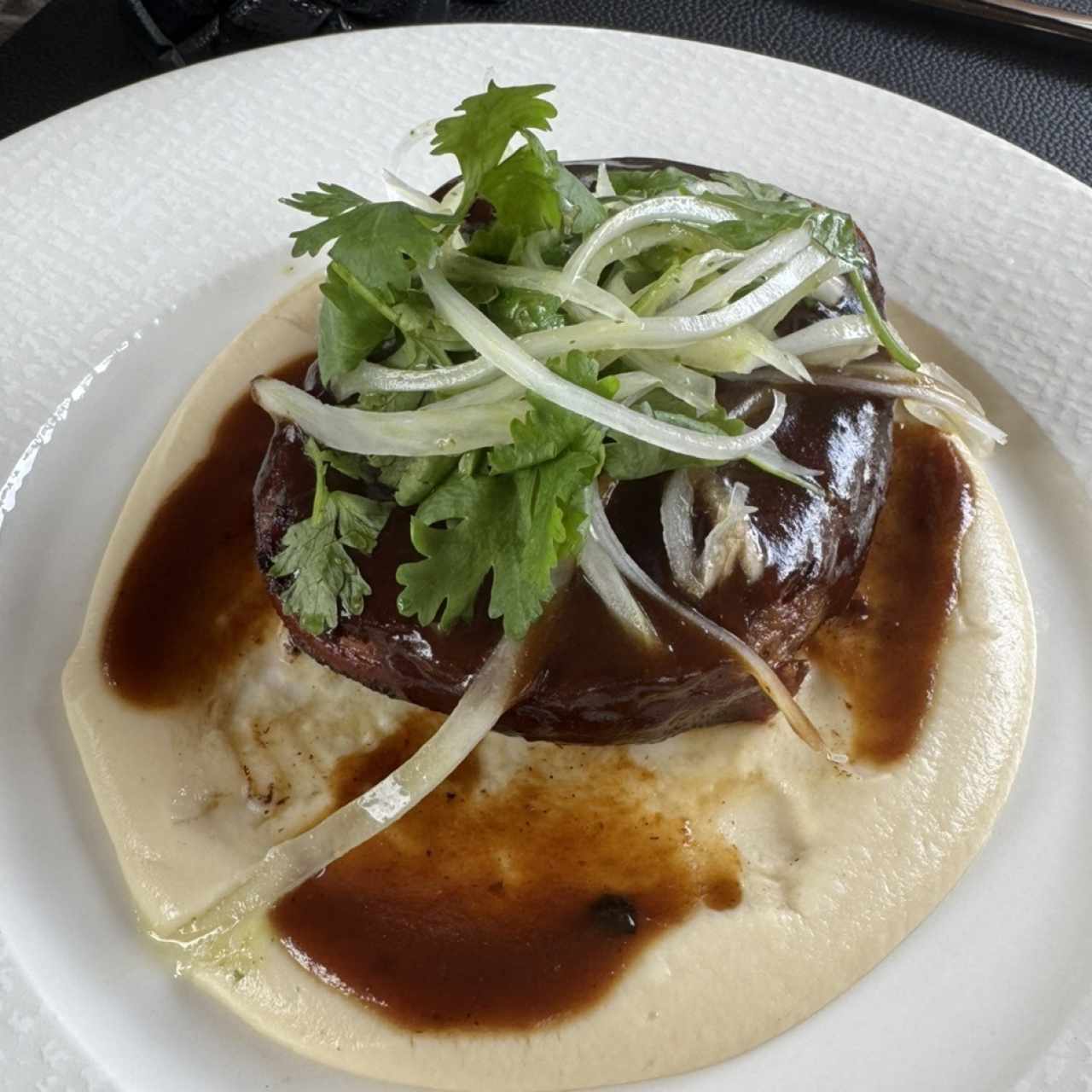 Lechón cocido a baja temperatura