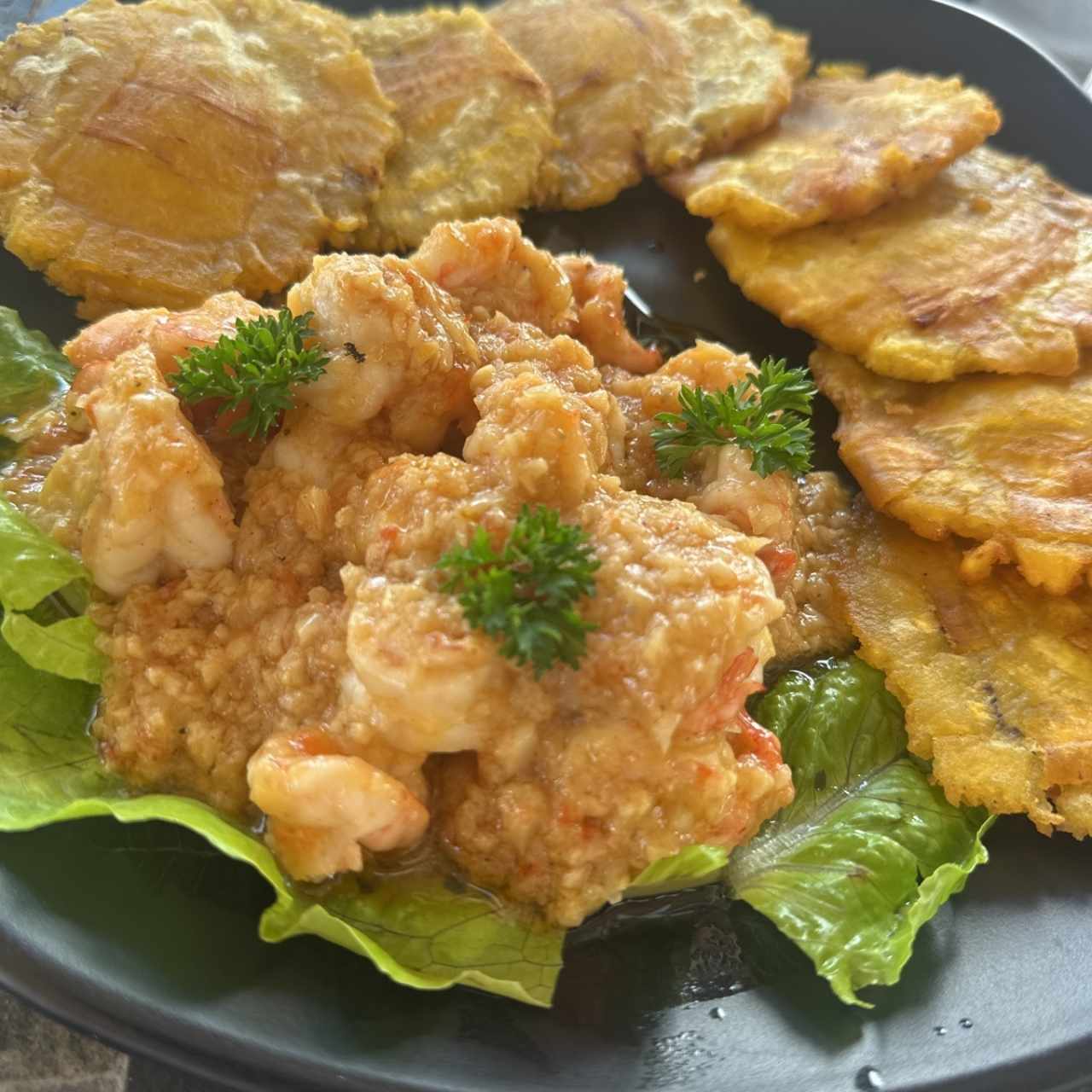 Camarones al ajillo 