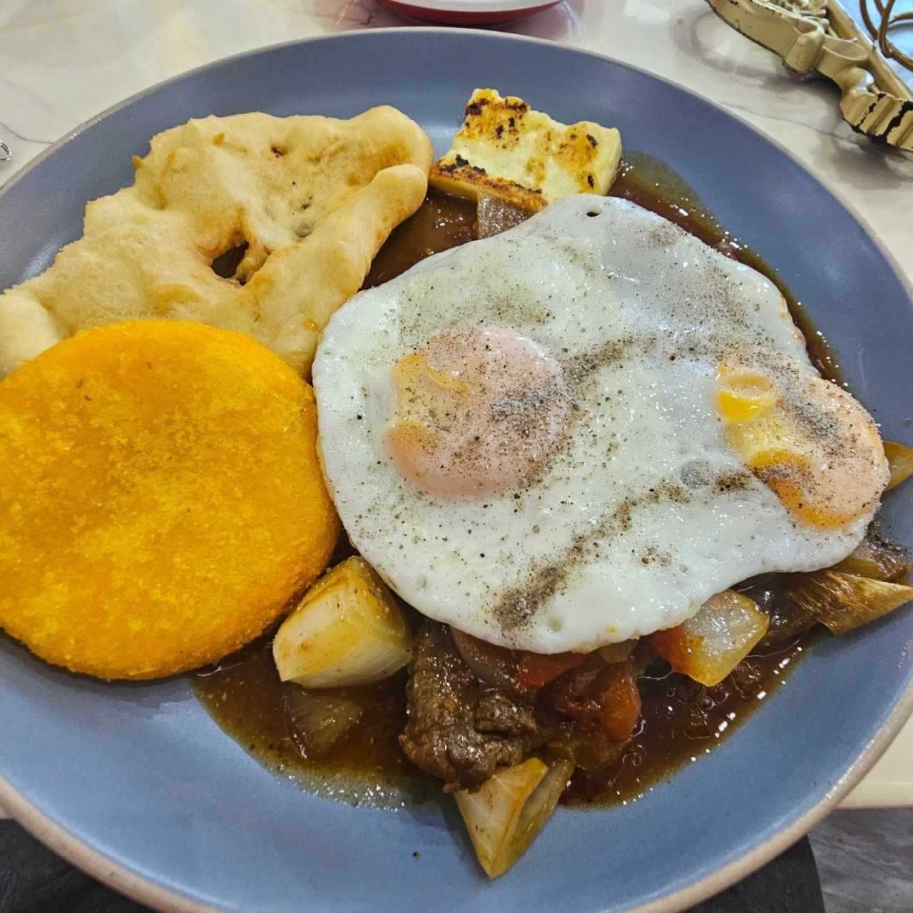 bistec a caballo