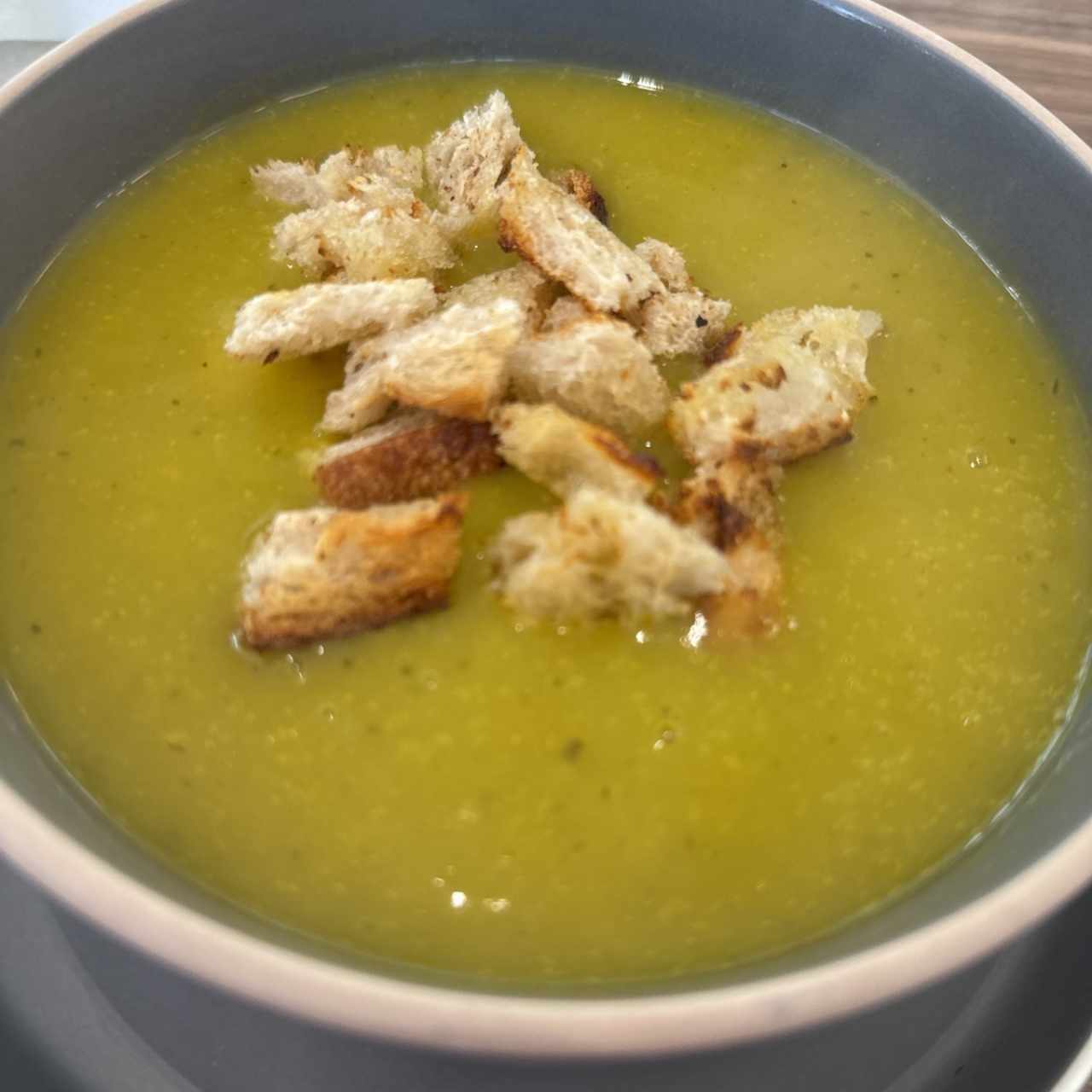 Sopa del dia - Crema de vegetales 