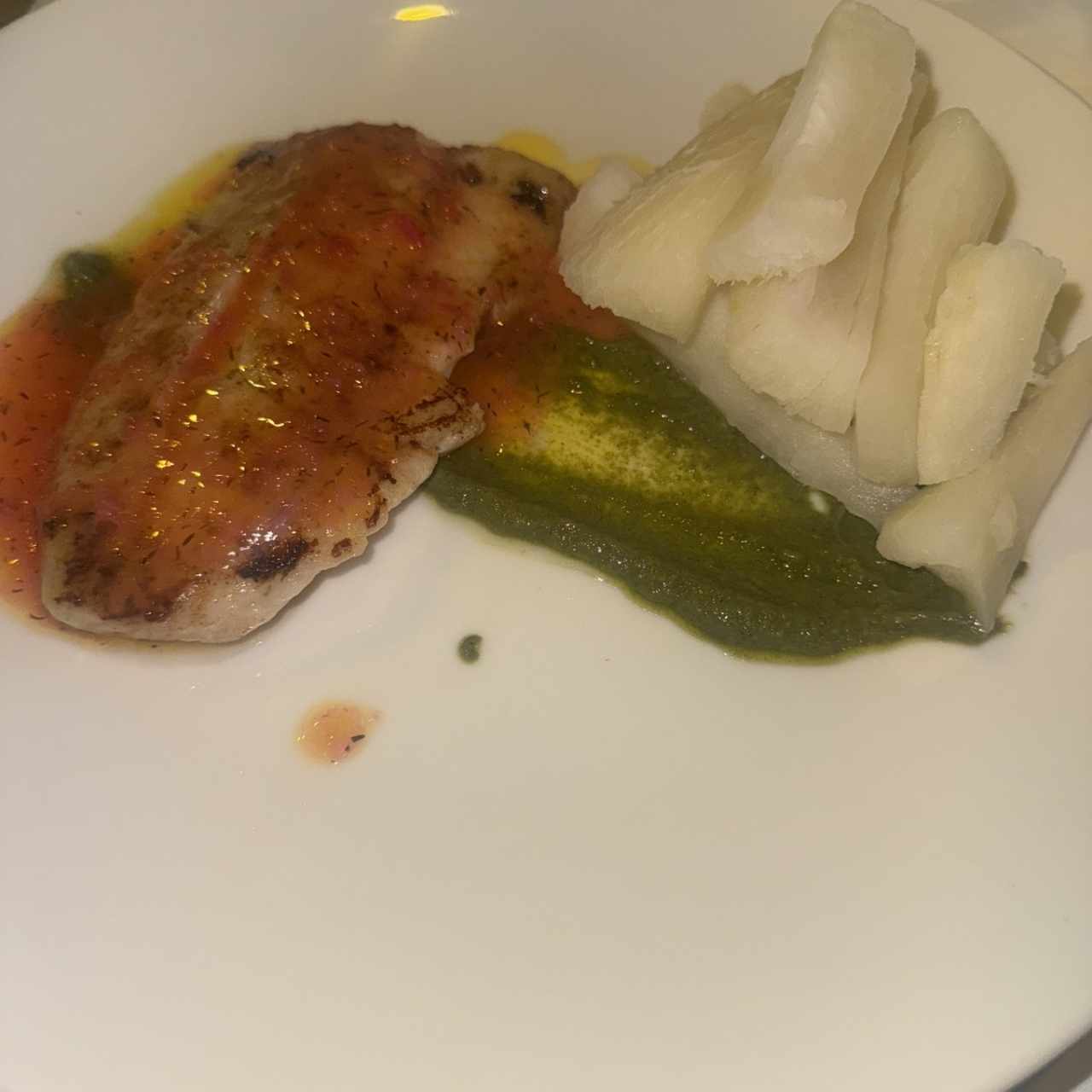 Corvina al limón con yuca