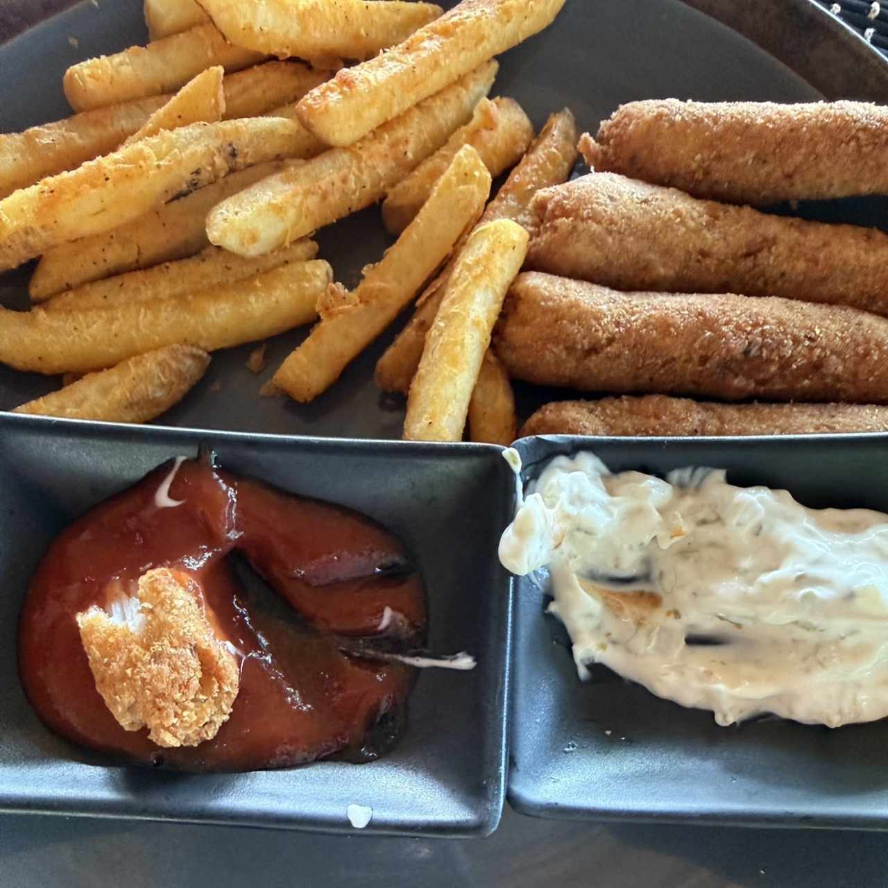 Deditos de pescado con papas 