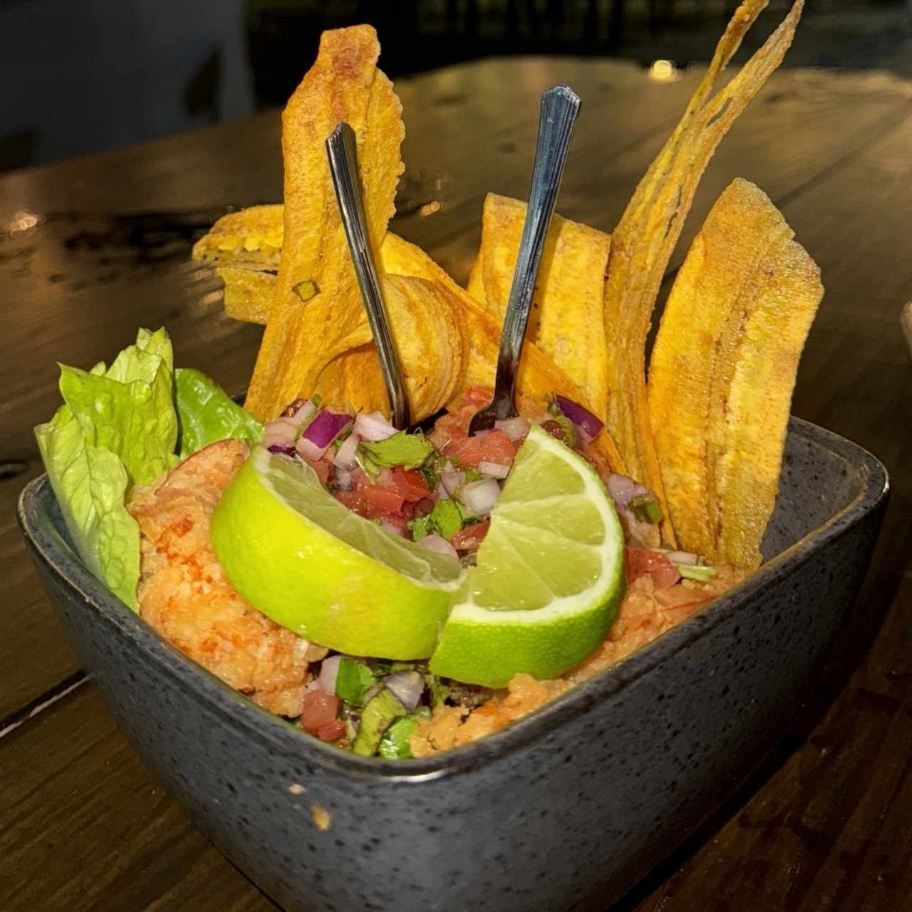 Ceviche frito de camarón 