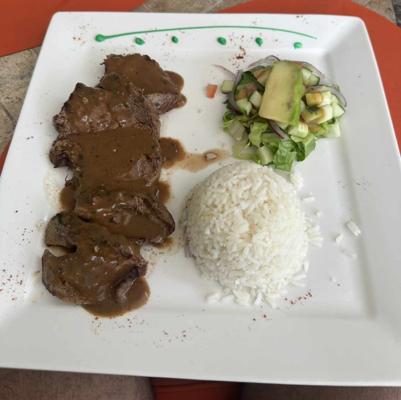 Filete de res a la pimienta