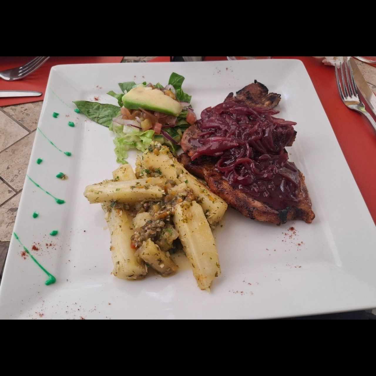 Chuleta de cerdo en salsa de Brasas