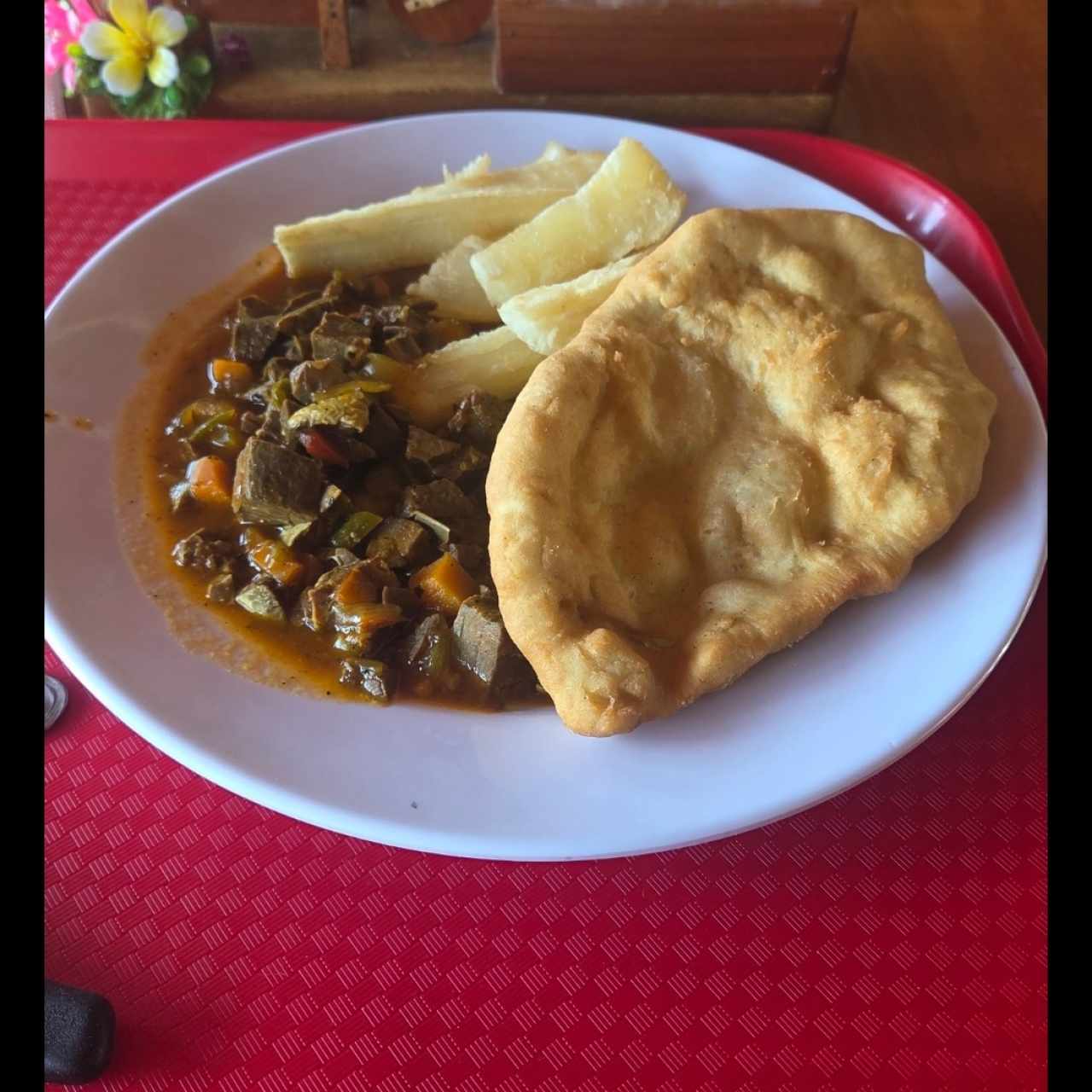 picadillo, Hojaldra y yuca 