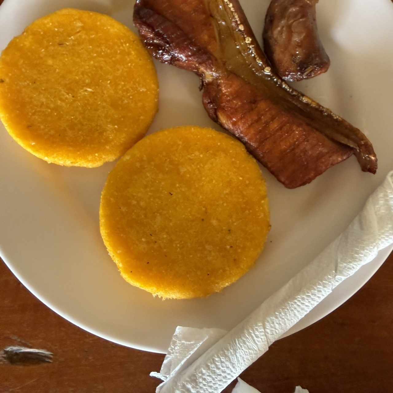 Puerco ahumado con tortillas 