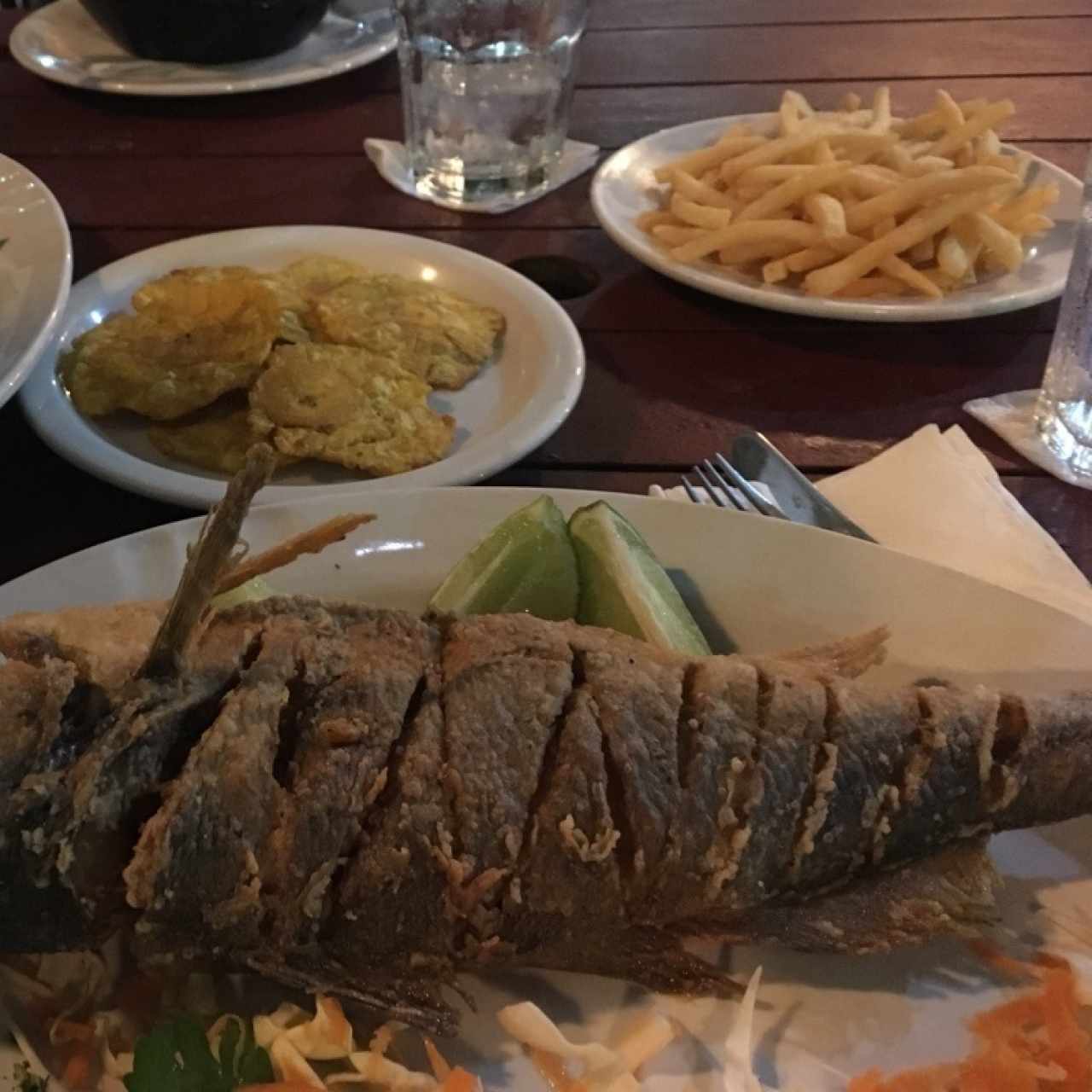 Corvina frita entera