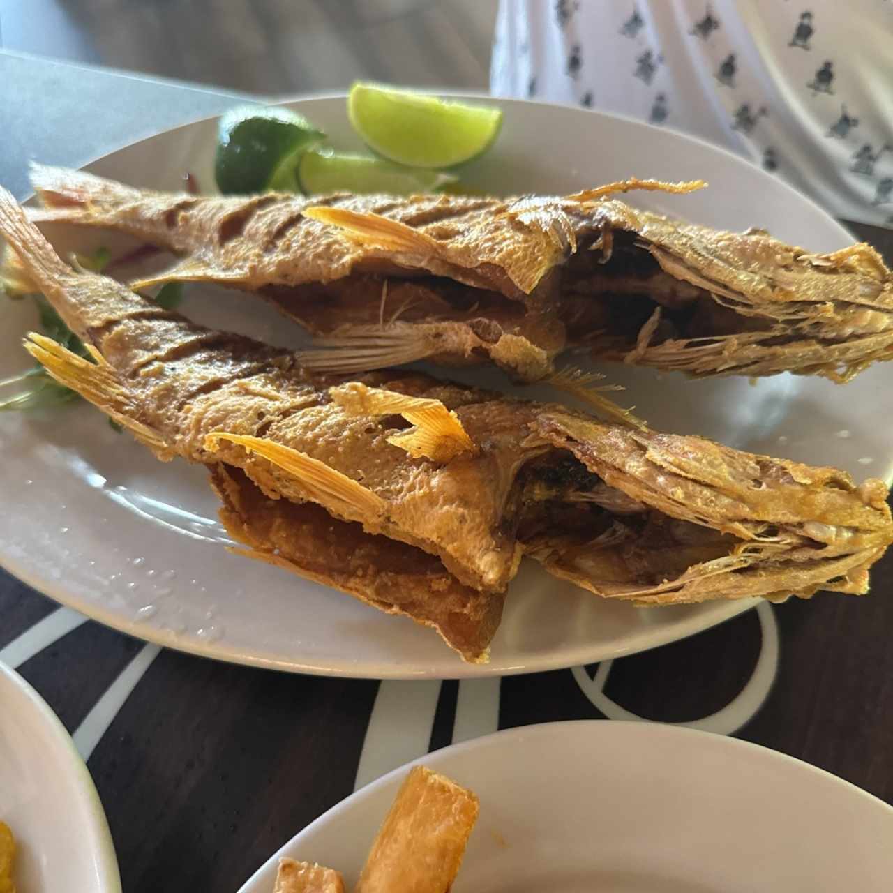 PESCADOS-FISH - Corvina frita