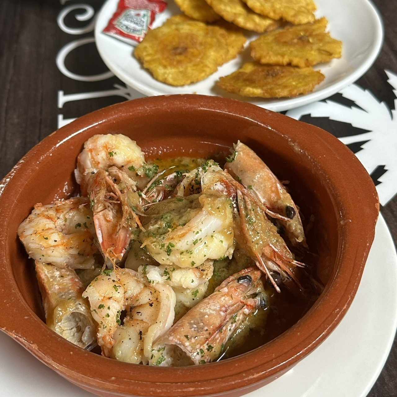 Langostinos a la criolla/ Plancha/ sal / ajillo / apanado