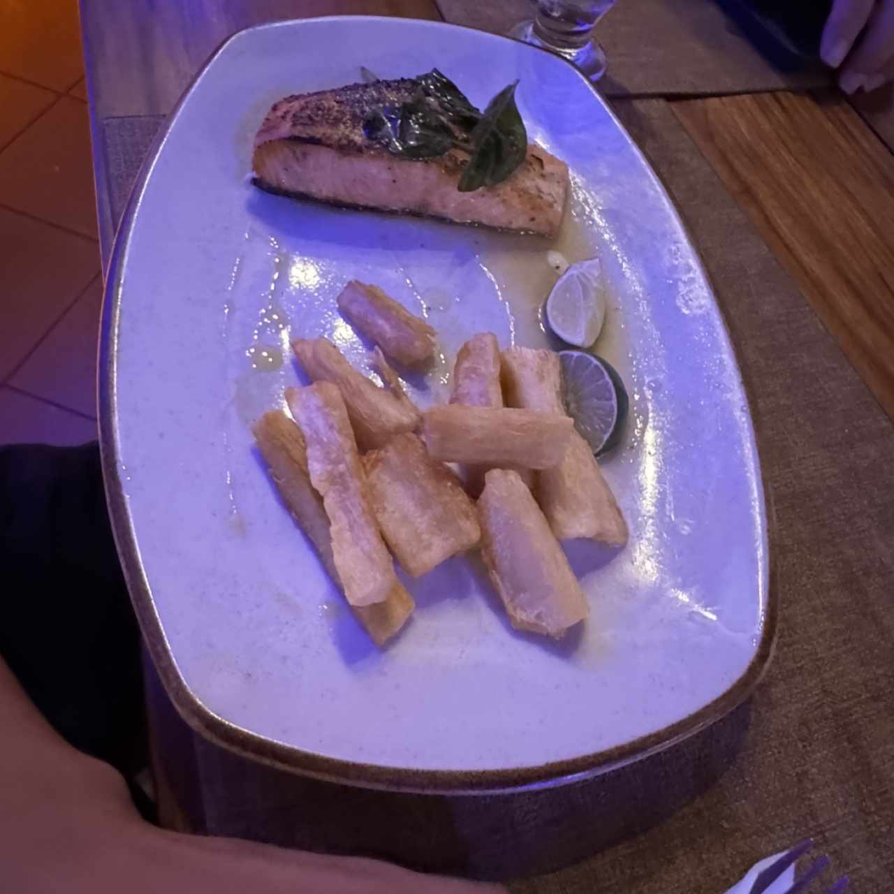 SALMON A LAS FINAS HIERBAS