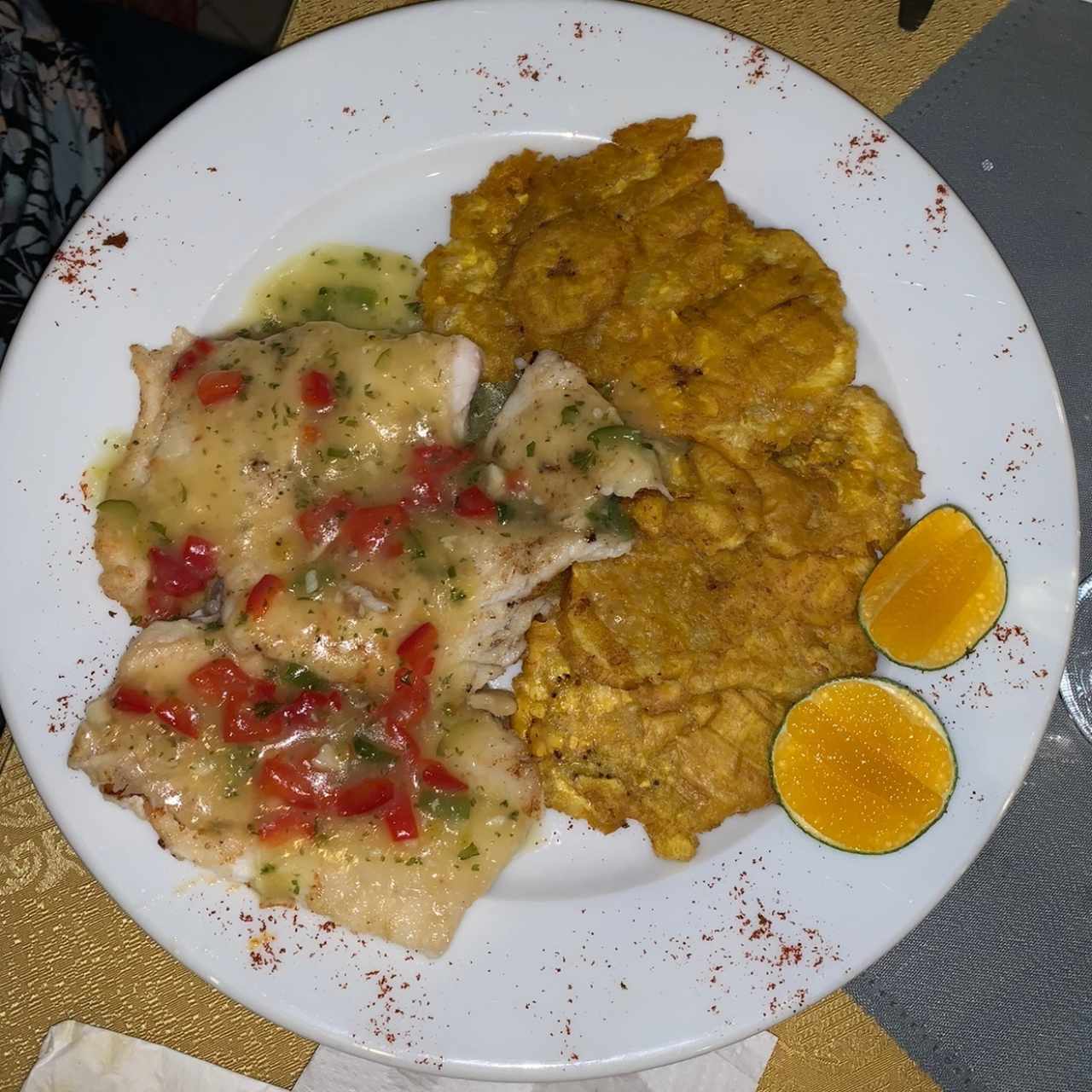 Filete de corvina al ajillo 