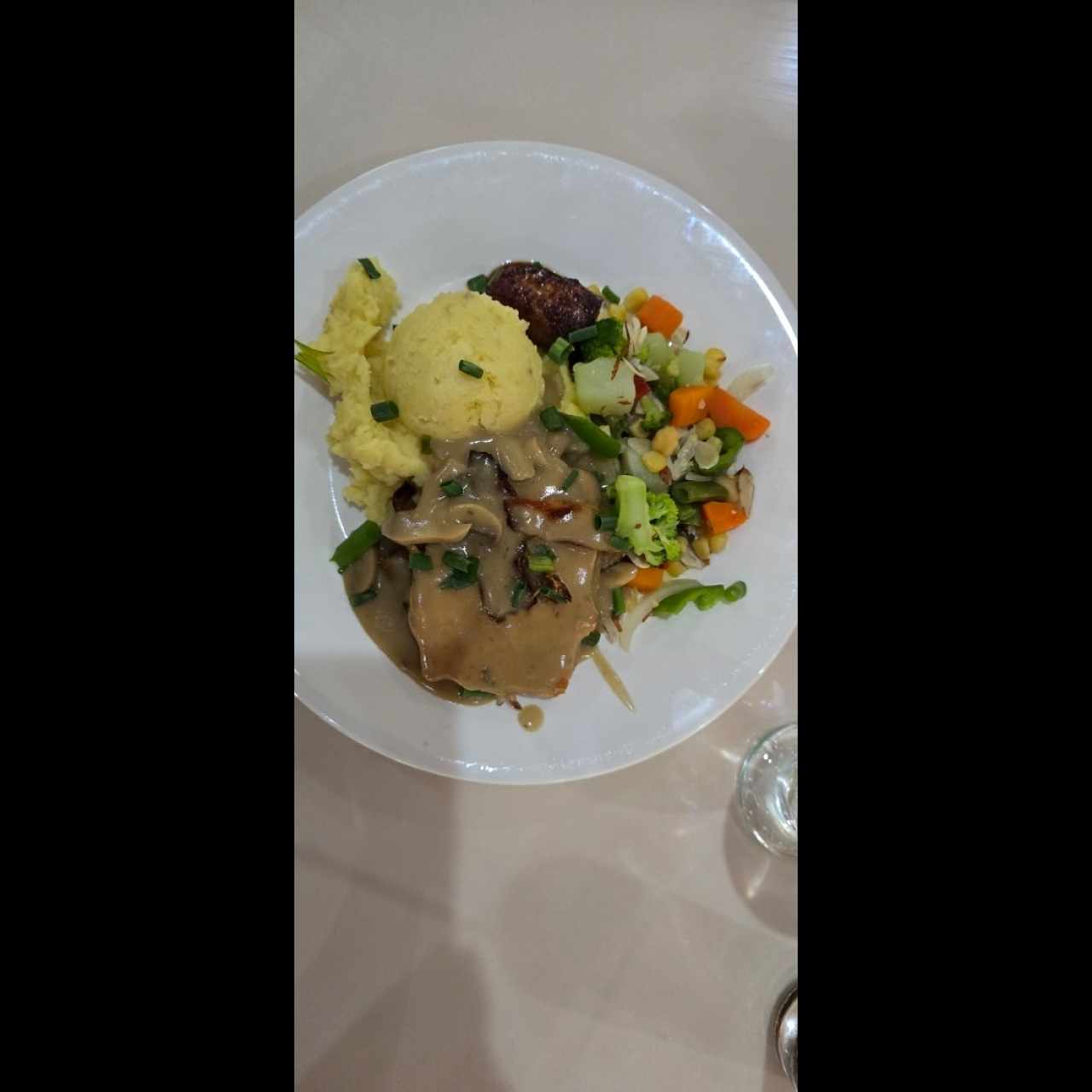 Almuerzo ejecutivo opción pollo
