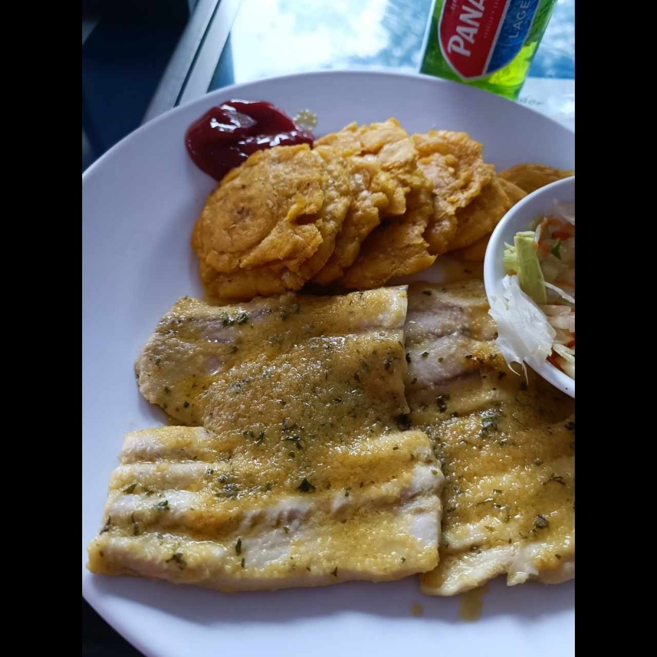 Menú - FILETE DE PESCADO AL AJILLO