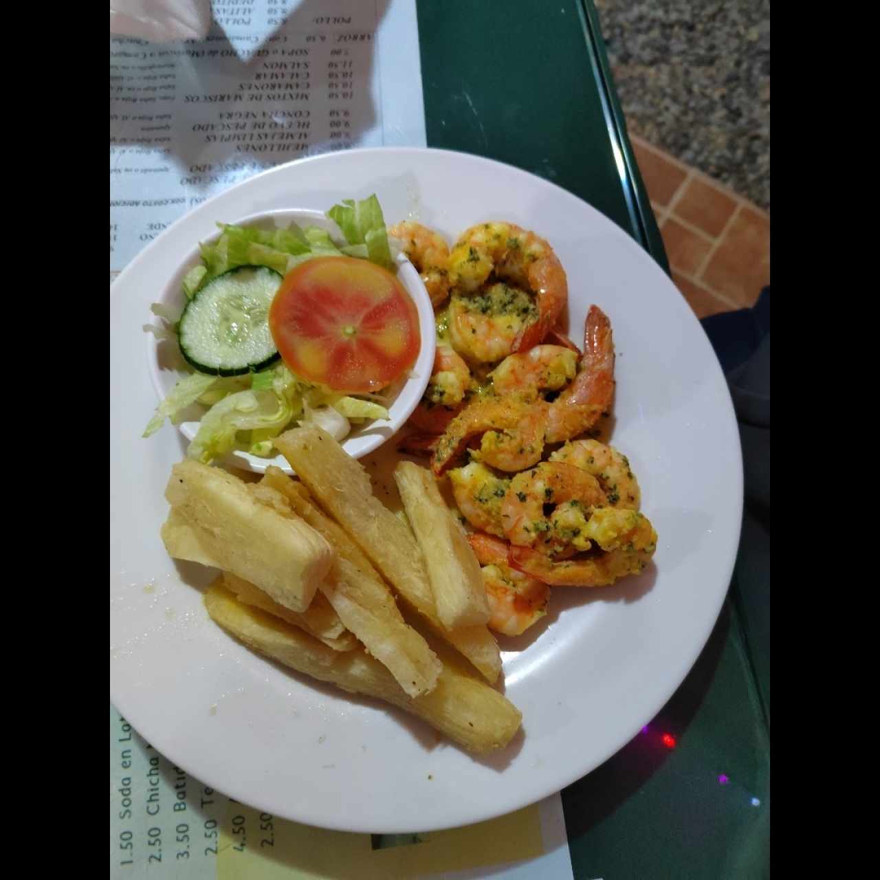Camarones al ajillo
