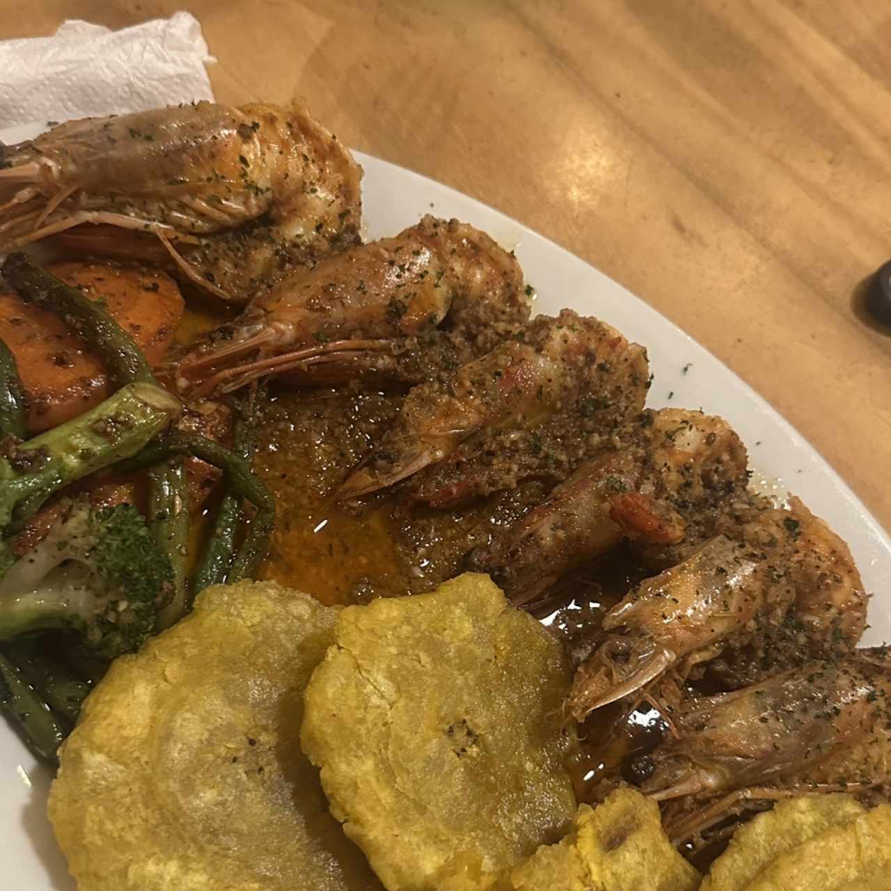 Platos Fuertes - Camarones Al ajillo