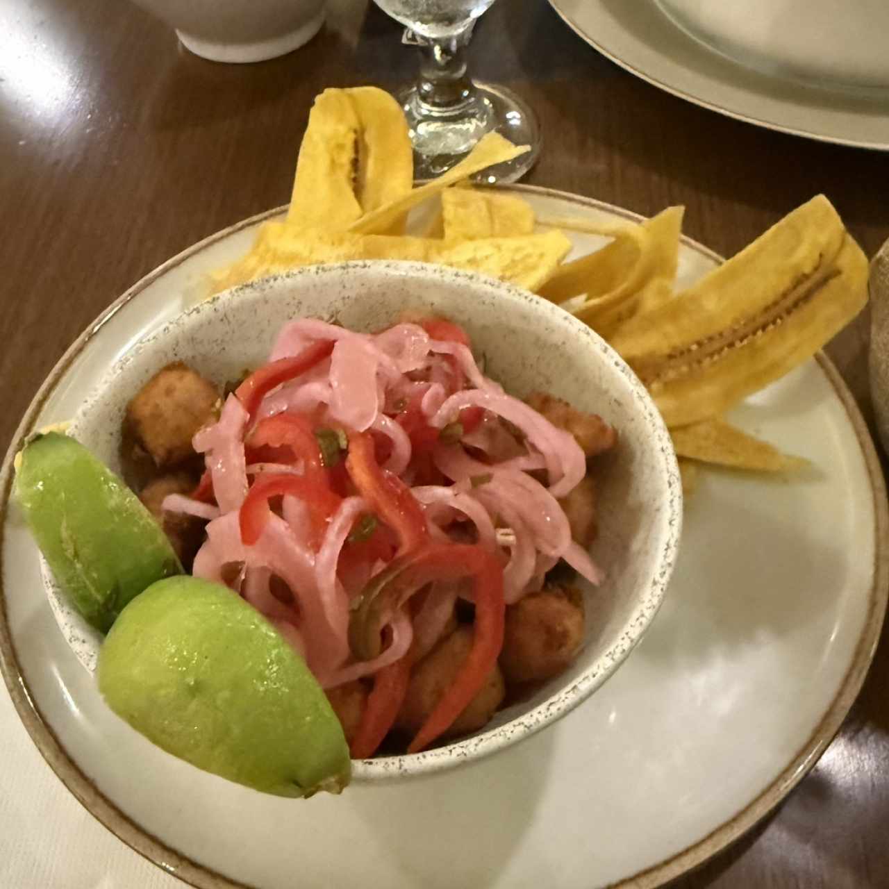 CEVICHE DE CORVINA FRITA