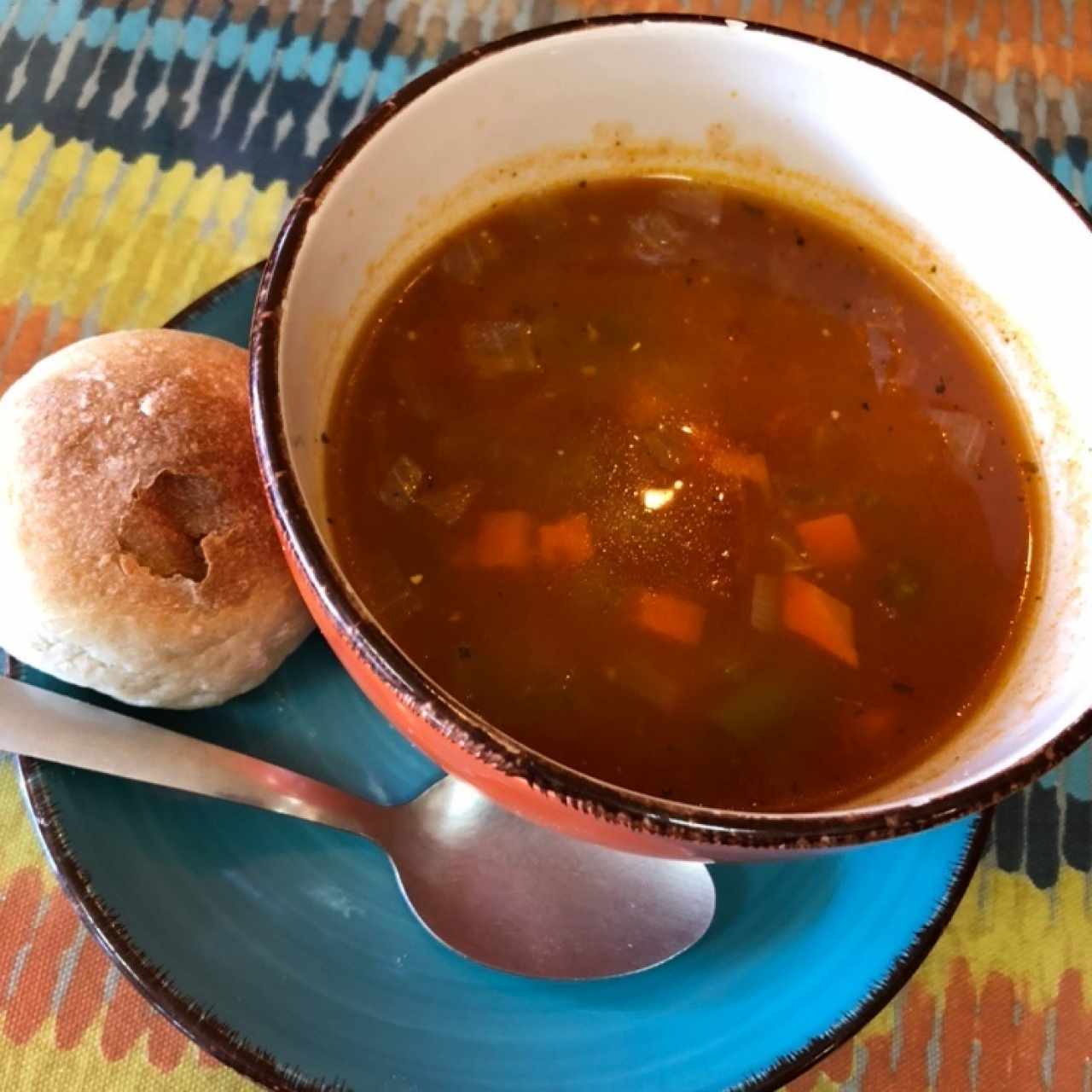 sopa de tomate y vegetales