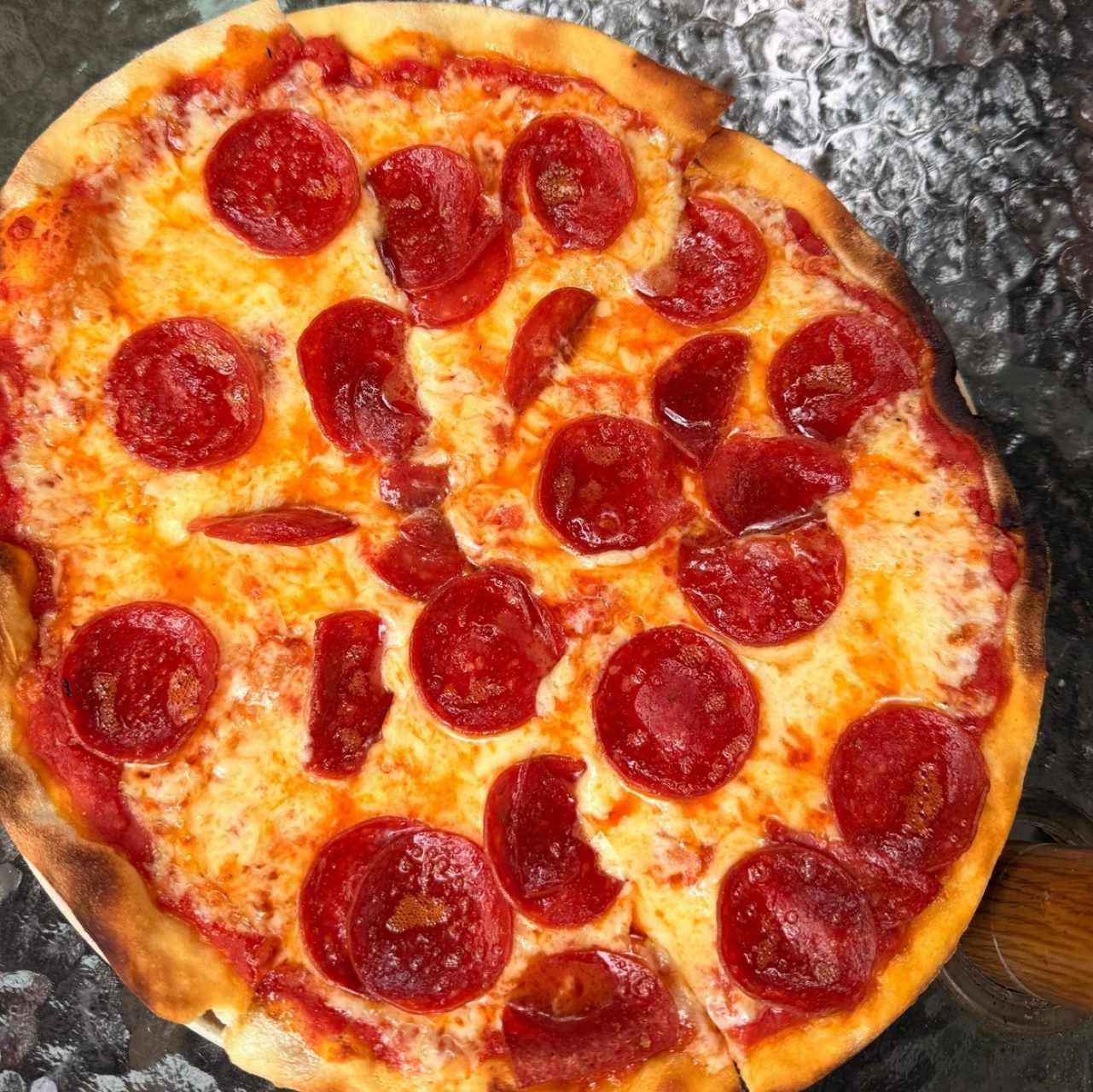 Mediana 6 Pedazos 12" Pepperonni - extra de queso