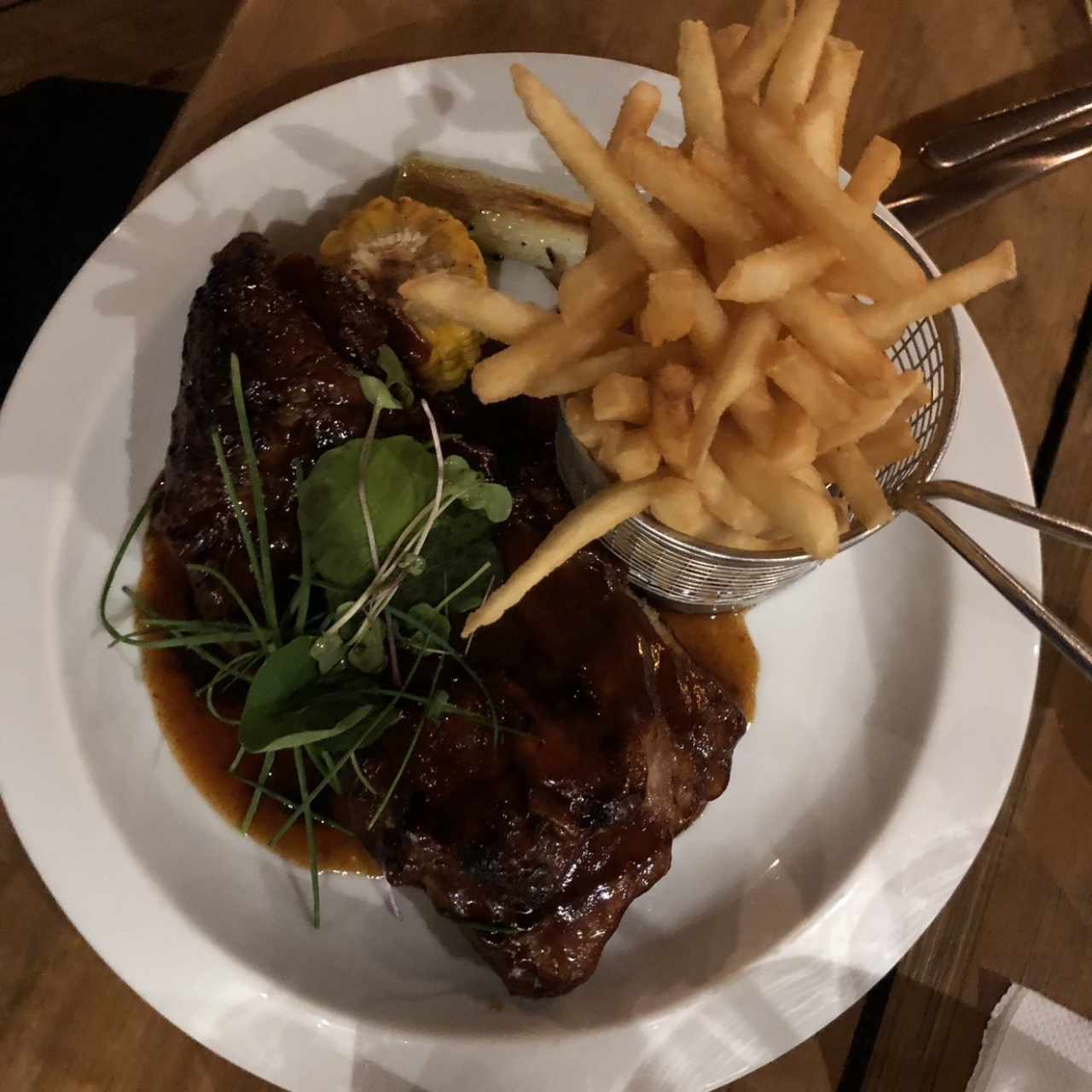 SUCULENTAS COSTILLAS DE PUERCO
