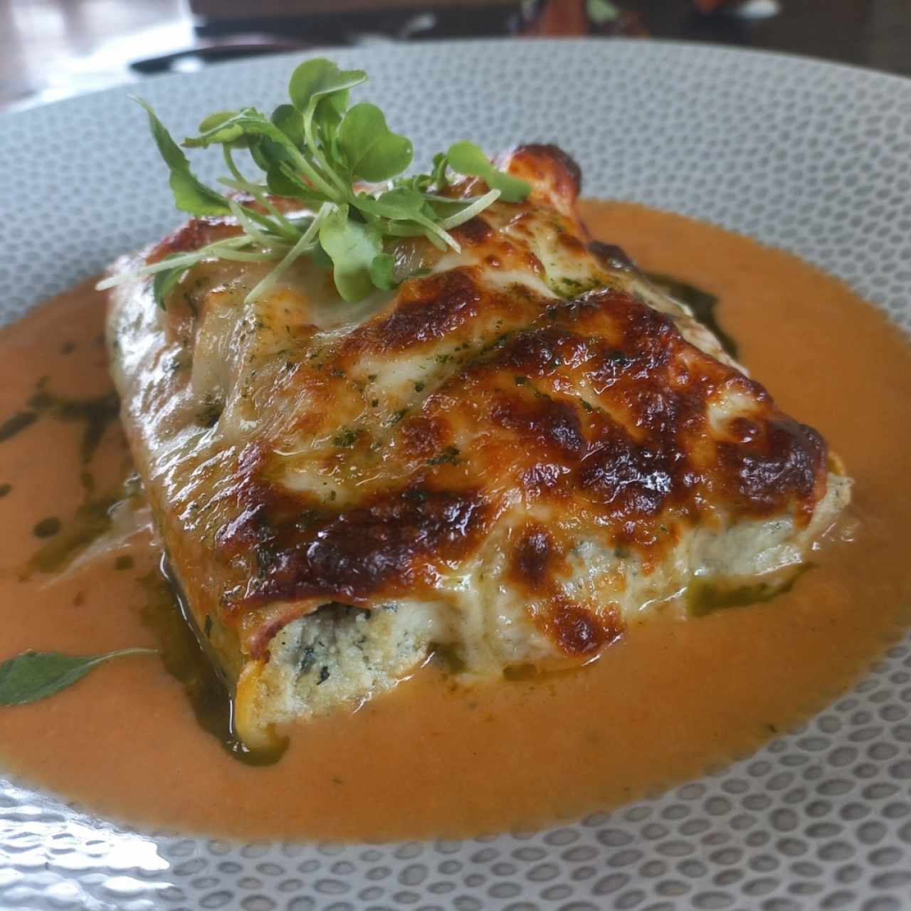 CANELONES DE LANGOSTA GRATINADOS