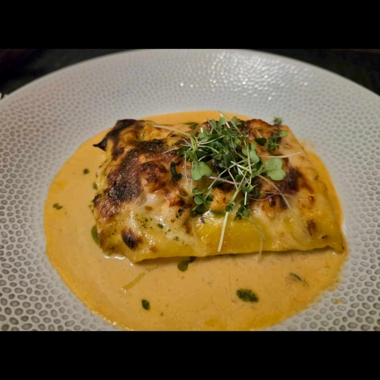 CANELONES DE LANGOSTA GRATINADOS