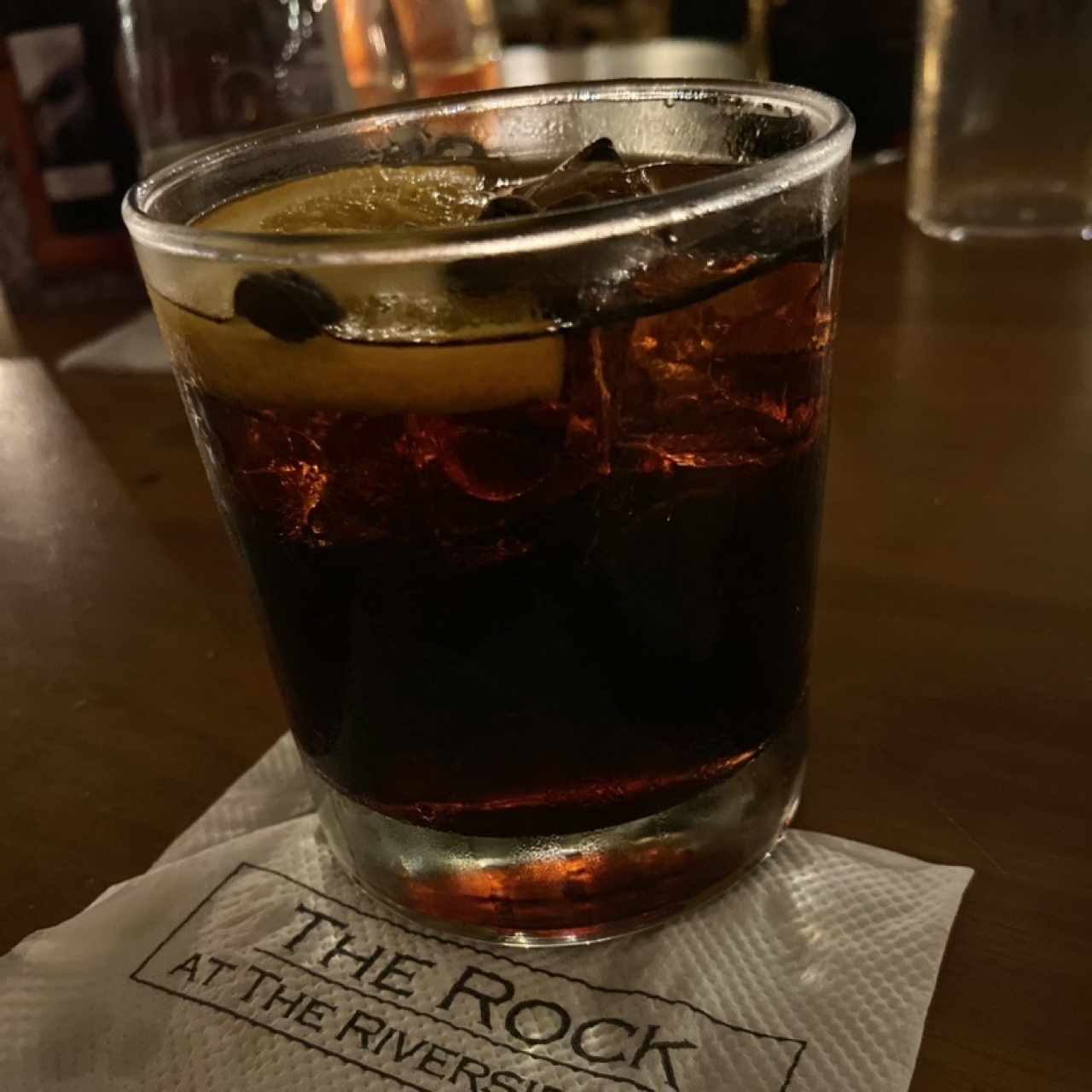 Ron con café y naranja