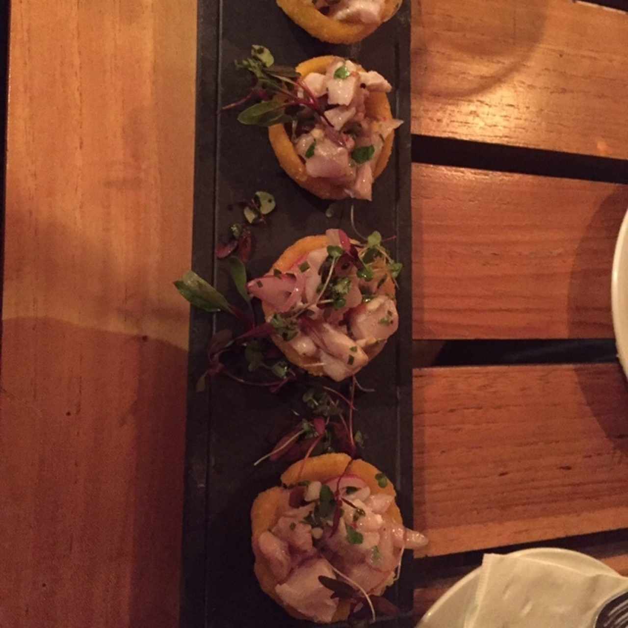 ceviche de pulpo en cansta de tortilla 
