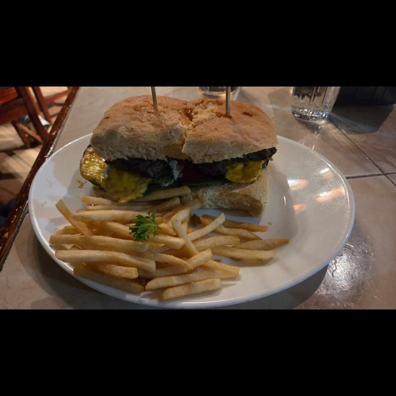 Emparedado De Res Al Estilo Lomito Argentino