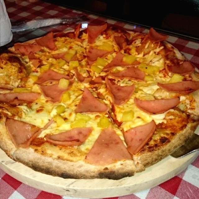 Pizza Hawaiana 