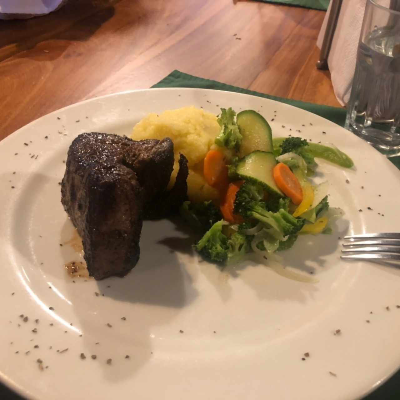 Filete de res a la pimienta