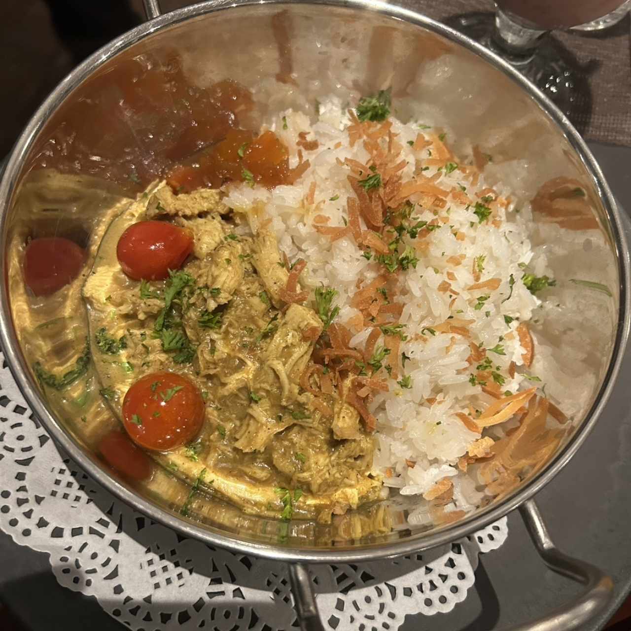 Pollo al curry y coco
